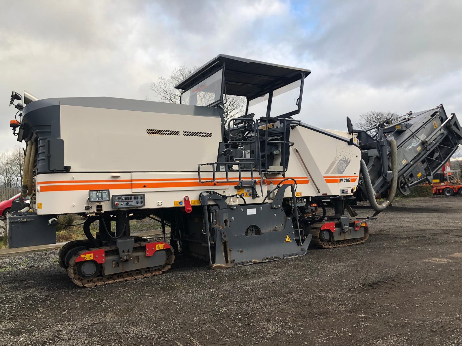 Дорожная фреза Wirtgen w 210