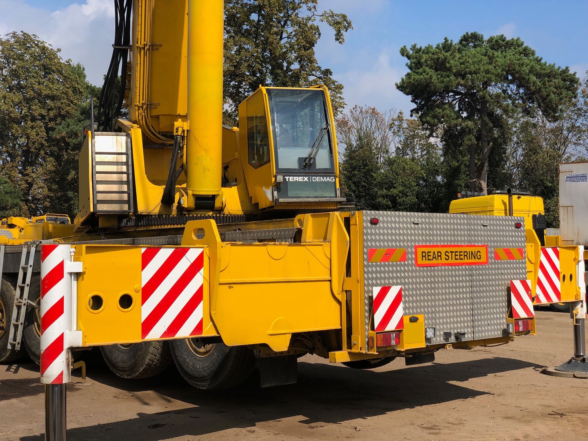 Used Liebherr LTM 1500-8.1 Mobile For Sale | Omnia Machinery