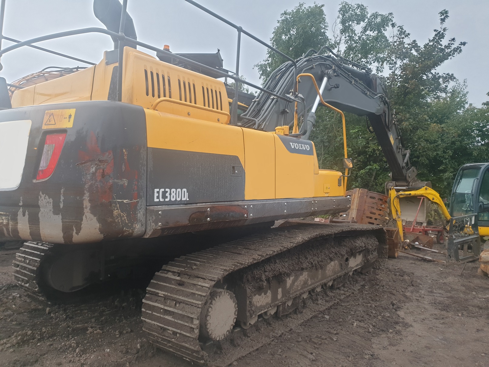Экскаватор volvo ec380dl