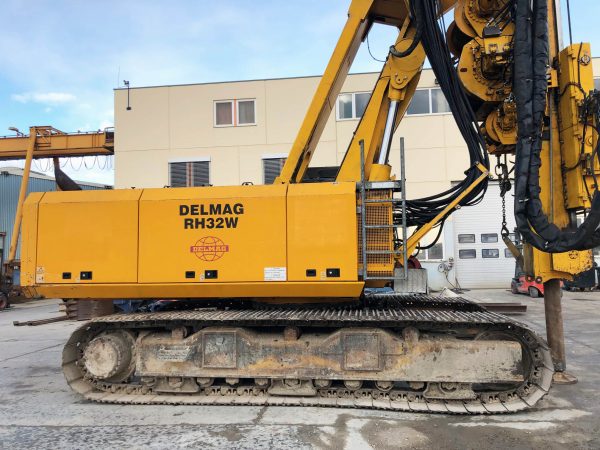 Delmag RH 32 Rotary Piling Rig