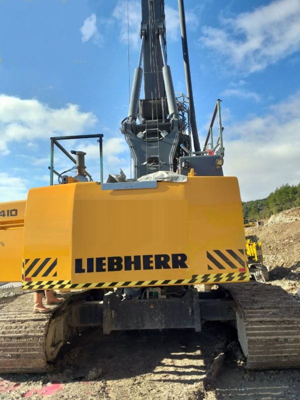 Liebherr LB 36-410 Rotary Piling Rig