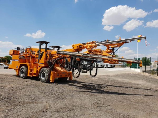 Tamrock Maximatic 400SA Underground Rock Drill