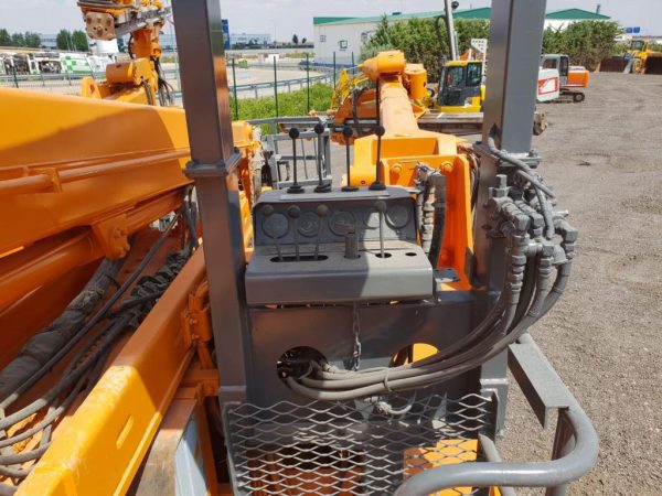 Tamrock Maximatic 400SA Underground Rock Drill