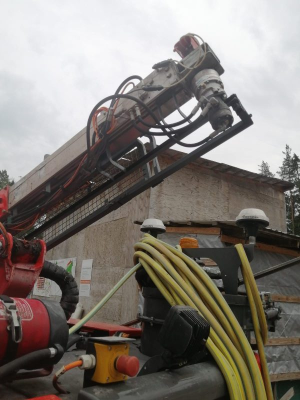 Sandvik Commando DC130RI Rock Drill