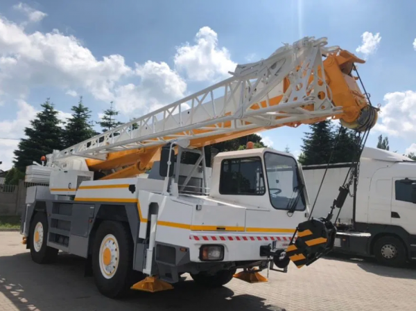 Liebherr LTM 1030-2