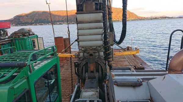 Junttan PM-26LC Hammer Piling Rig