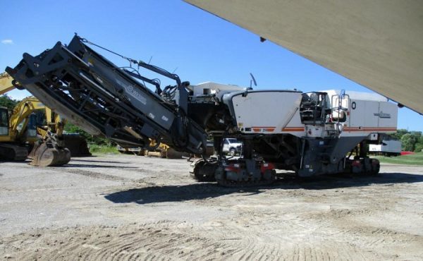 Wirtgen W250 Road Planer