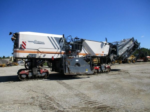 Wirtgen W250 Road Planer