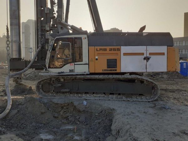 Liebherr LRB 255 CFA Piling Rig