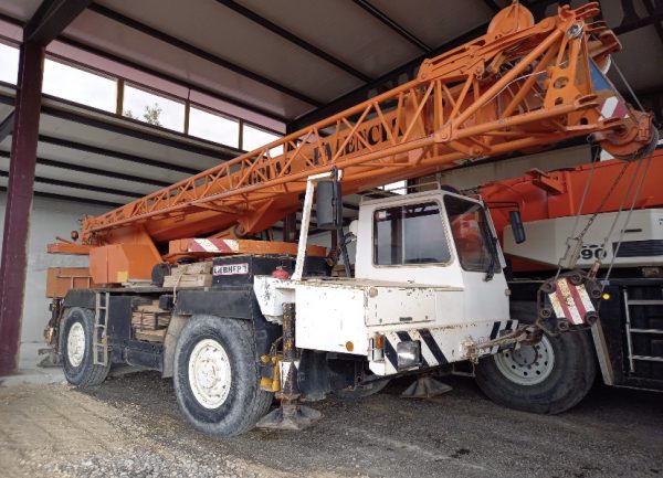 Liebherr LTM1025