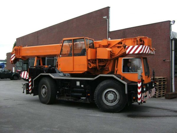 Liebherr LTM 1030-2