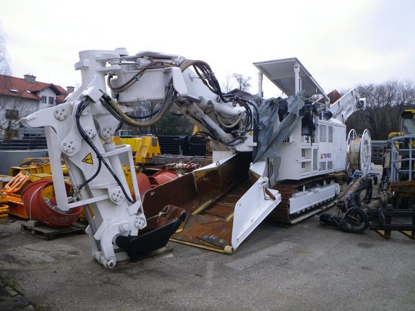 Terex Schaeff ITC 312 ondergrondse graafmachine