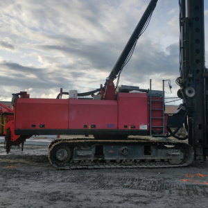 Banut 555 Hammer Piling Rig