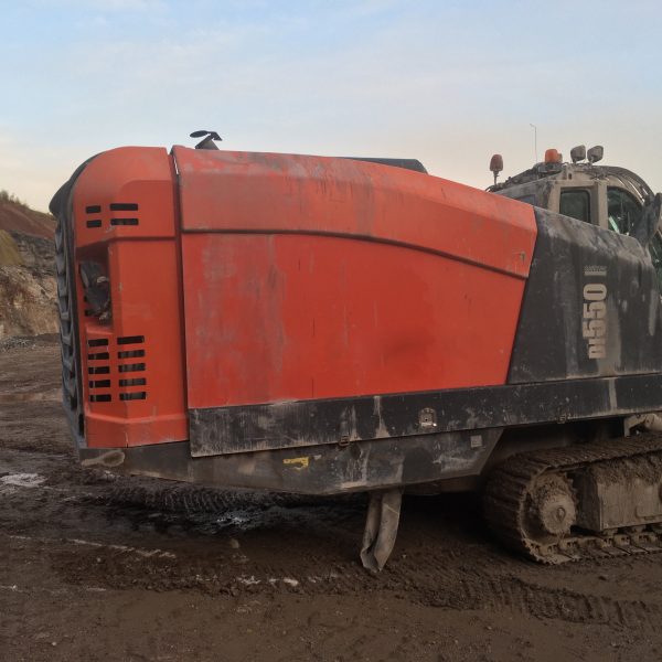 Perforadora de roca Sandvik DI550