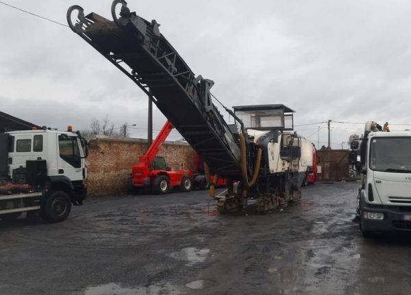Wirtgen W210i Road Planer