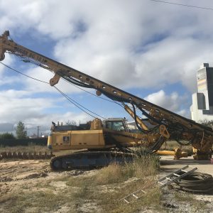 Bauer BG 18H Rotary Paling Rig