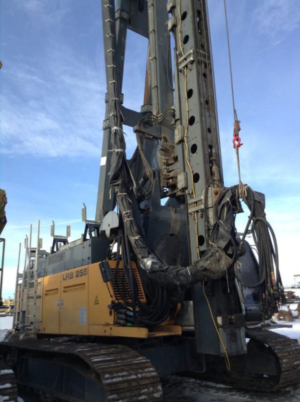 Liebherr LRB 255 แท่นตอกเสาเข็มหมุน