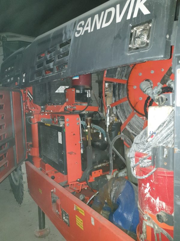 Sandvik DT922i Underground Rock Drill