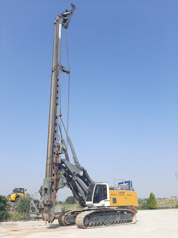 Liebherr LB36 Rotary Piling Rig