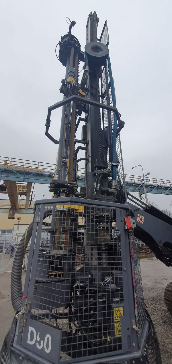 Перфоратор FlexiROC D50 компании Atlas Copco