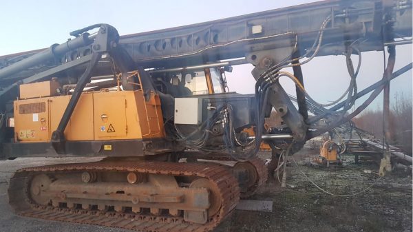 Banut 700 Piling Rig