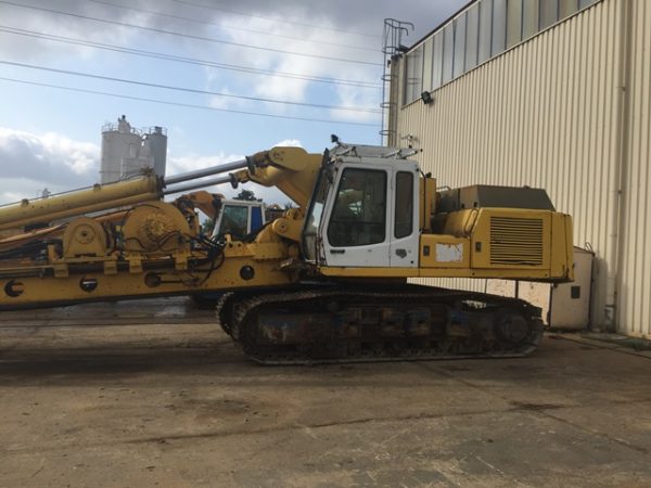 BAUER BG 22 Rotary Piling Rig