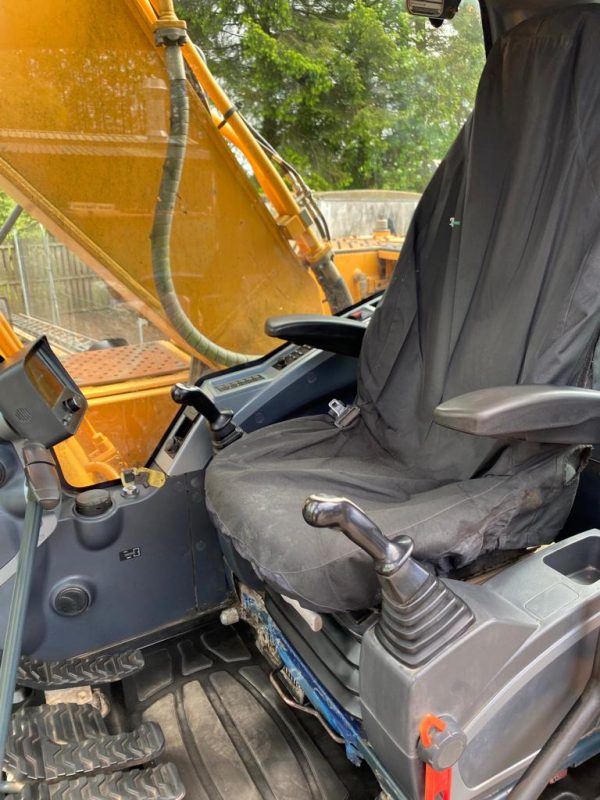 Hyundai Robex 210LC-9 Excavator
