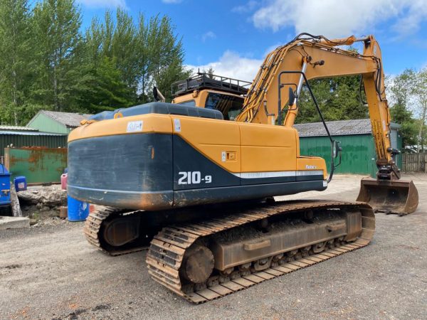 Hyundai Robex 210LC-9 Excavator