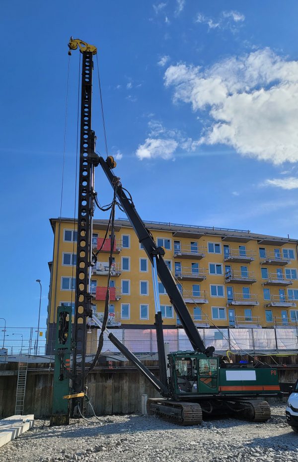 Junttan PM-23 Hammer Piling Rig