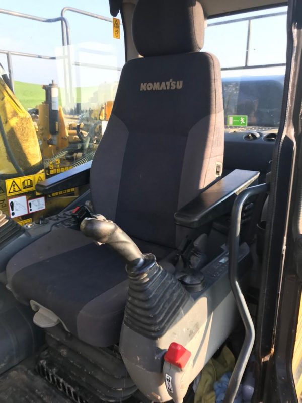 Komatsu PC210LC-10 Excavator
