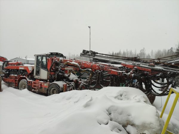 Sandvik DT1130I Underground Rock Drill