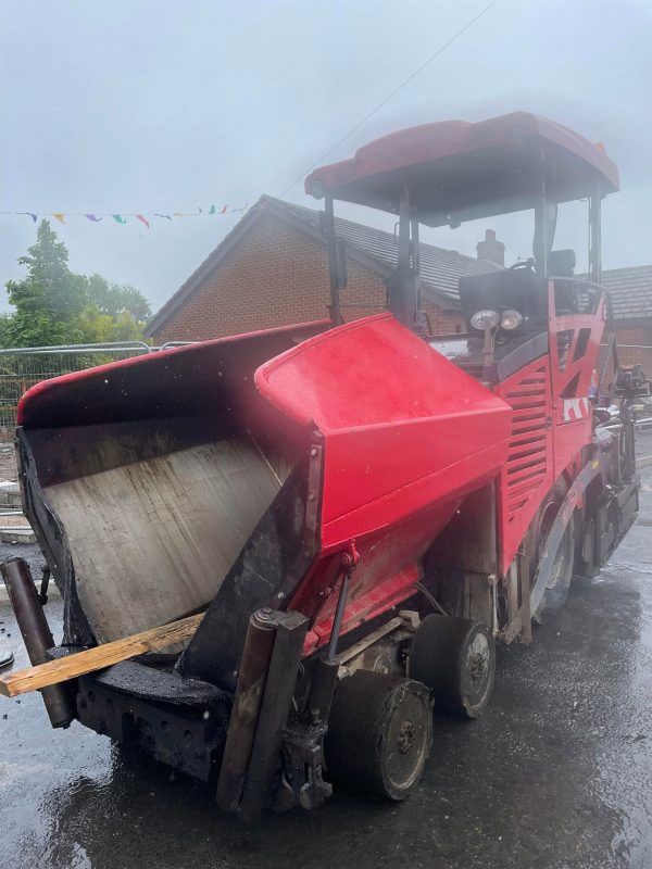 Bomag BF300 P Paver