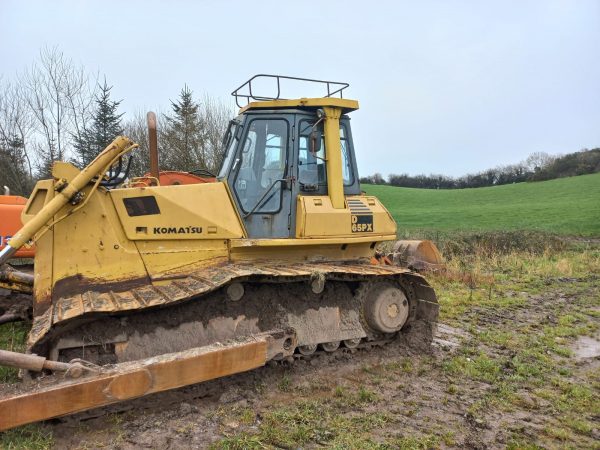 Topadora Komatsu D65PX-12