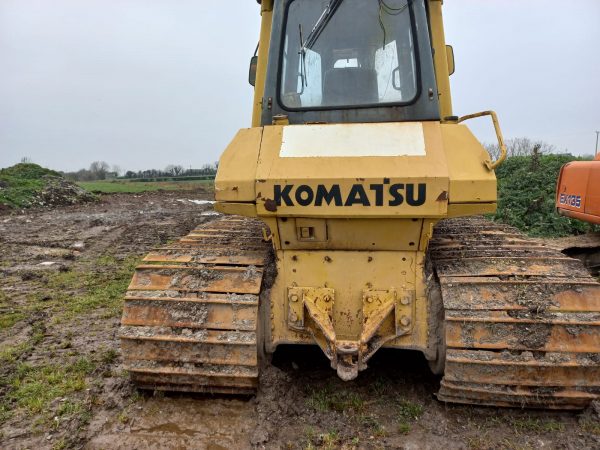 Spycharka Komatsu D65PX-12