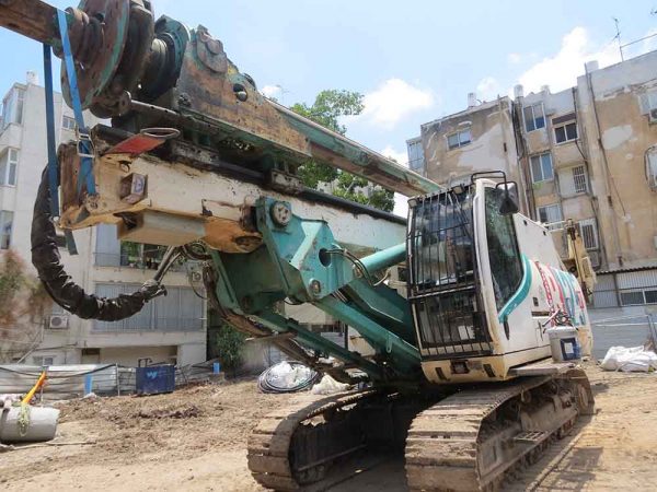 Casagrande B125 XP Rotary Piling Rig