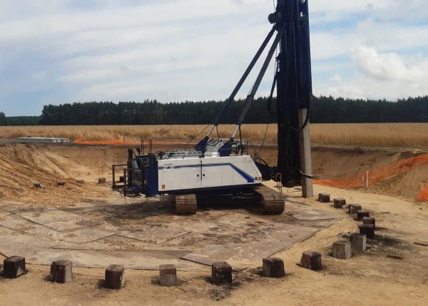 Junttan PMx22 Hammer Piling Rig