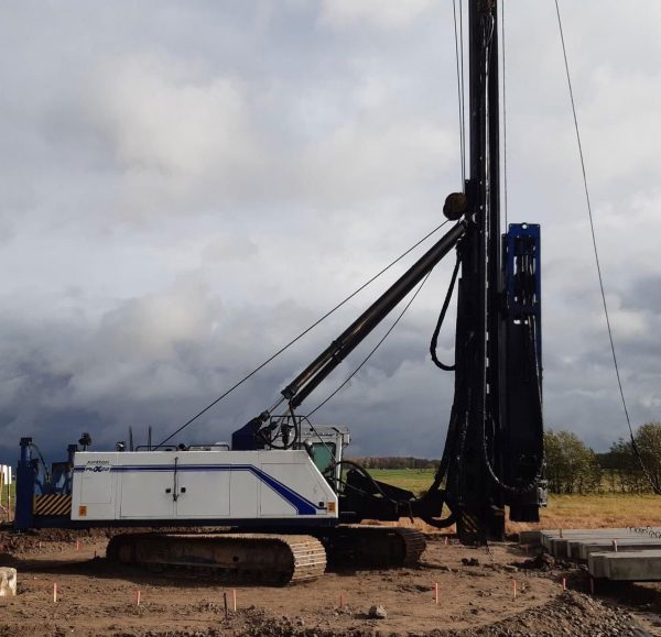 Junttan PMx22 Hammer Piling Rig