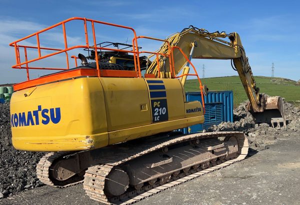 Komatsu PC210LC-10 Excavator