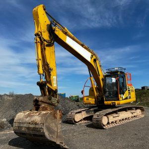 Komatsu PC210LC-10 Excavator