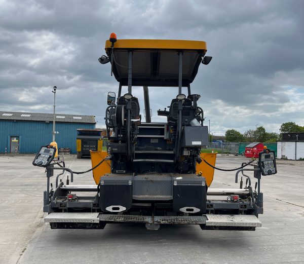 Vogele Super 1303-3i Paver