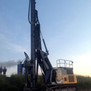 Liebherr LRB 125 회전식/진동식 말뚝박기 장비