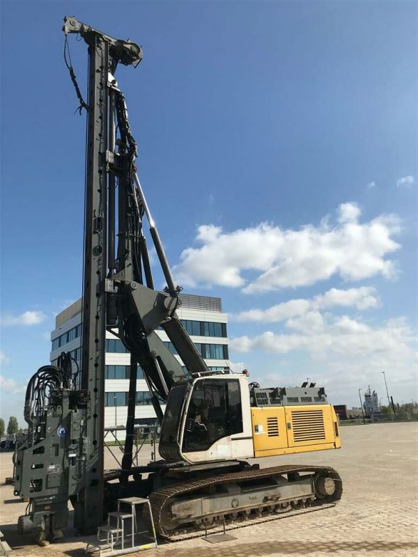 Liebherr LRB 125 Vibratory Piling Rig