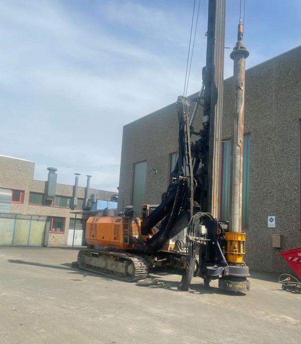 Bauer BG15 Rotary Piling Rig