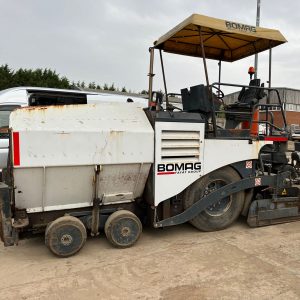 Bomag BF331 Paver