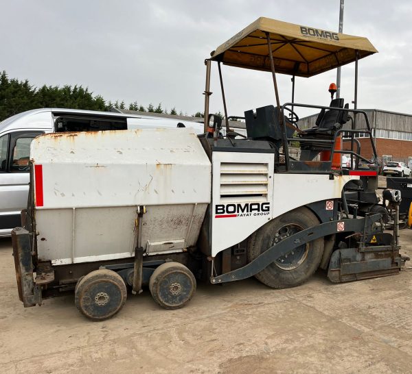 Bomag BF331 Paver