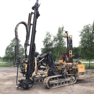 Rig Penumpukan Mikro Klemm KR 804