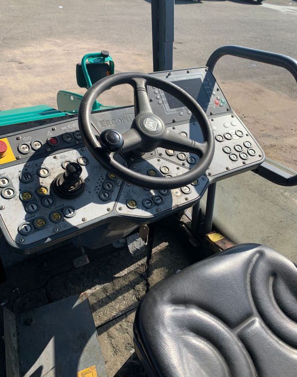 Vogele 1803-3i Paver
