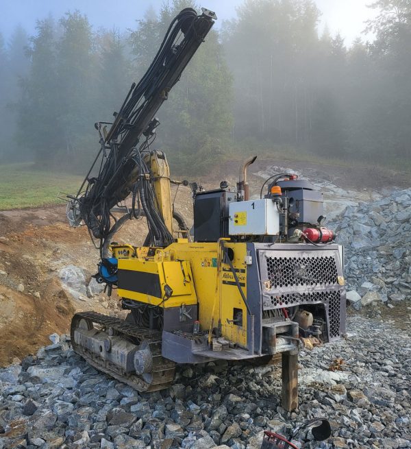 Atlas Copco ROC D3-03 เครื่องเจาะหิน