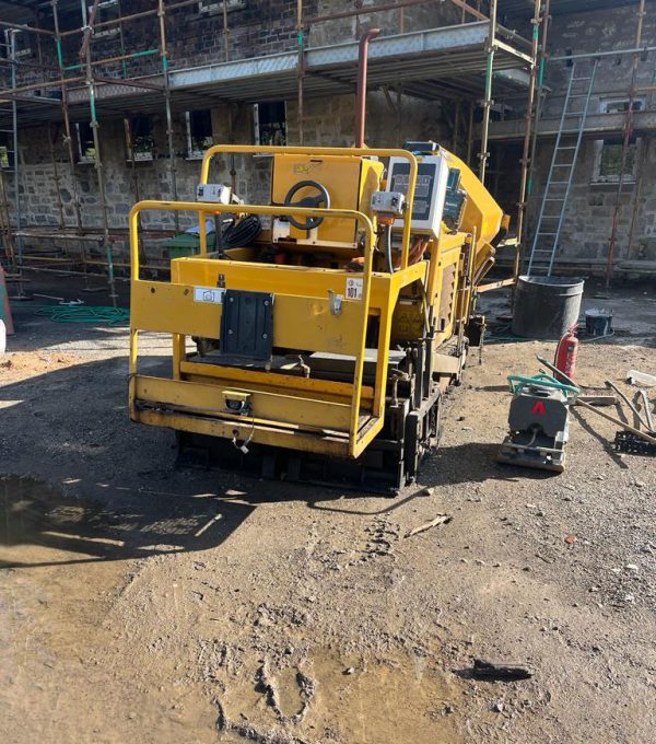 Caterpillar AP225E Paver