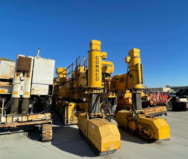 Gomaco GHP 2800 Slipform Paver